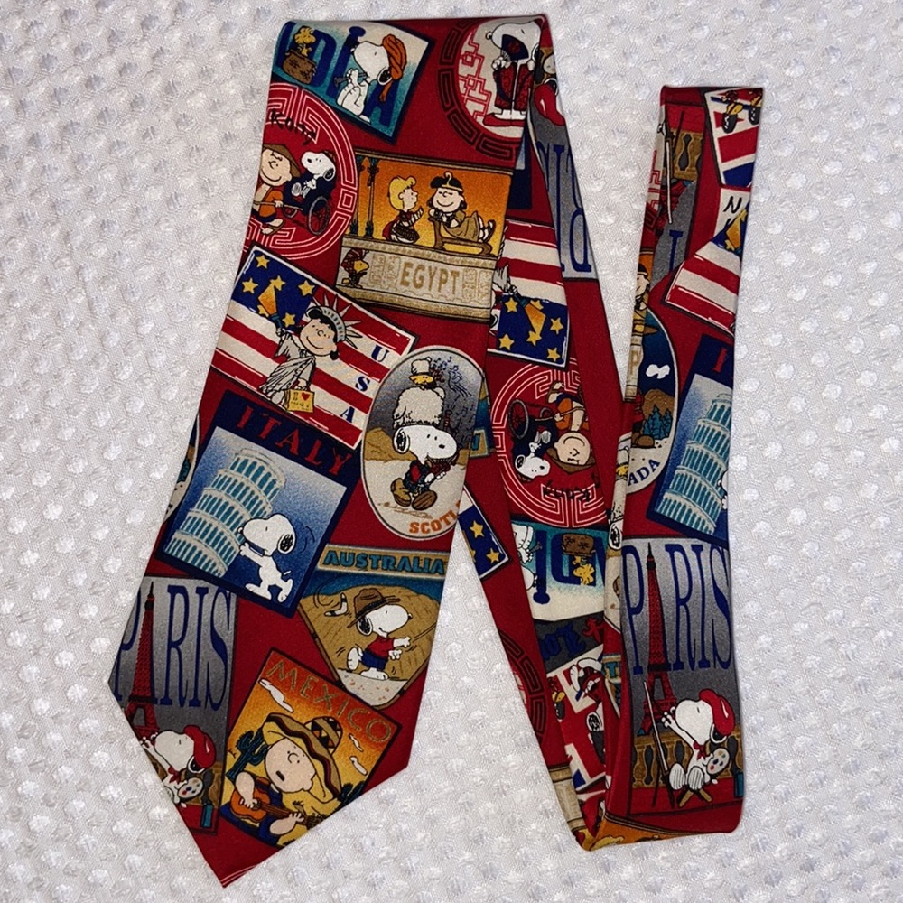 Vintage PEANUTS 100% Silk Tie SNOOPY & FRIENDS Travel Vacation